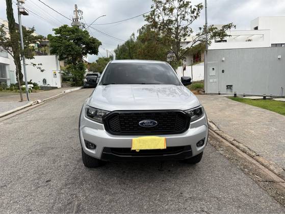 FORD RANGER 3.2 FX4 4X4 CD 20V DIESEL 4P AUTOMÁTICO FORD RANGER 3.2 FX4 4X4 CD 20V DIESEL 4P AUTOMÁTICO